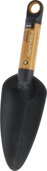 Fiskars Planteske Solid™ til plantning i haven