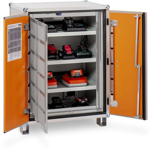 Cemo Batteriladeskab 8/10 – Sikker opbevaring