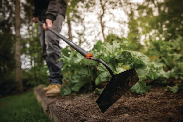 Fiskars Solid Hakke – Robust Havehakke til Jordbearbejdning
