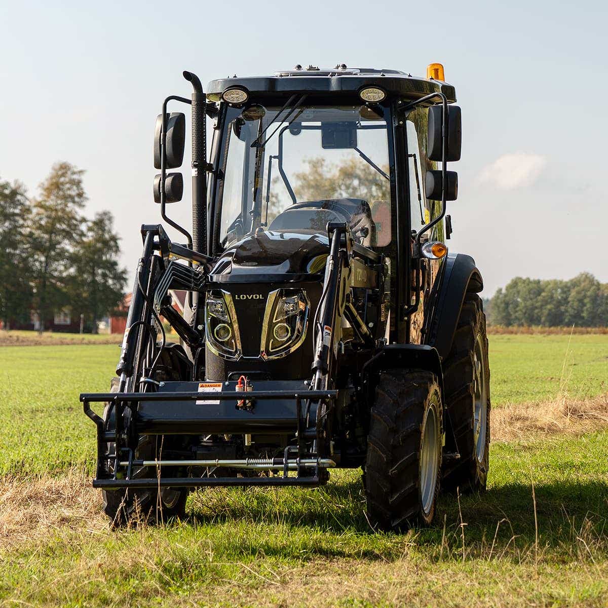 Traktor Lovol 55 hk PRO 4WD med frontlæsser, Stage V – produktbillede 06