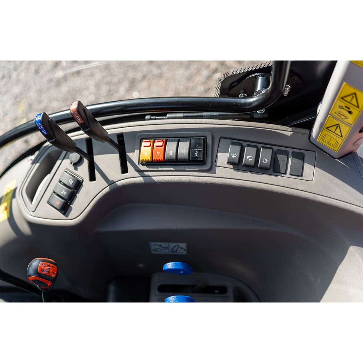 Traktor Lovol 55 hk PRO 4WD med frontlæsser, Stage V – produktbillede 37