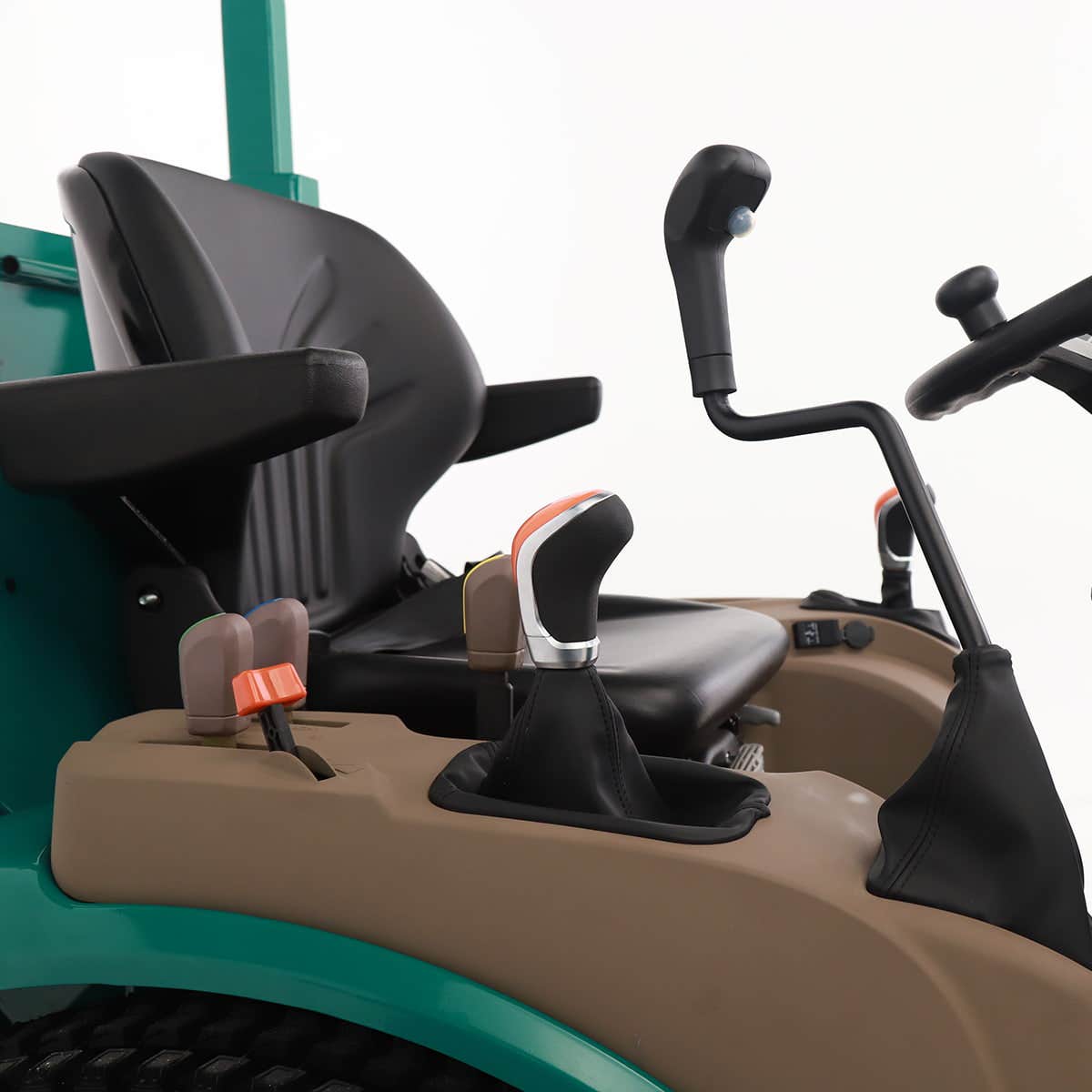 Kompakttraktor Lovol 25 hk, uden førerhus, Stage V – produktbillede 07