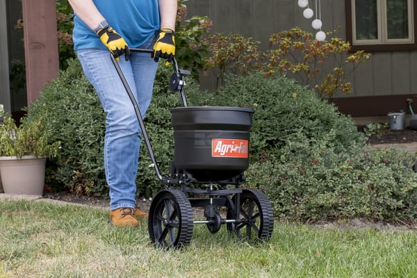 Agri-Fab Gødningsspreder 22L