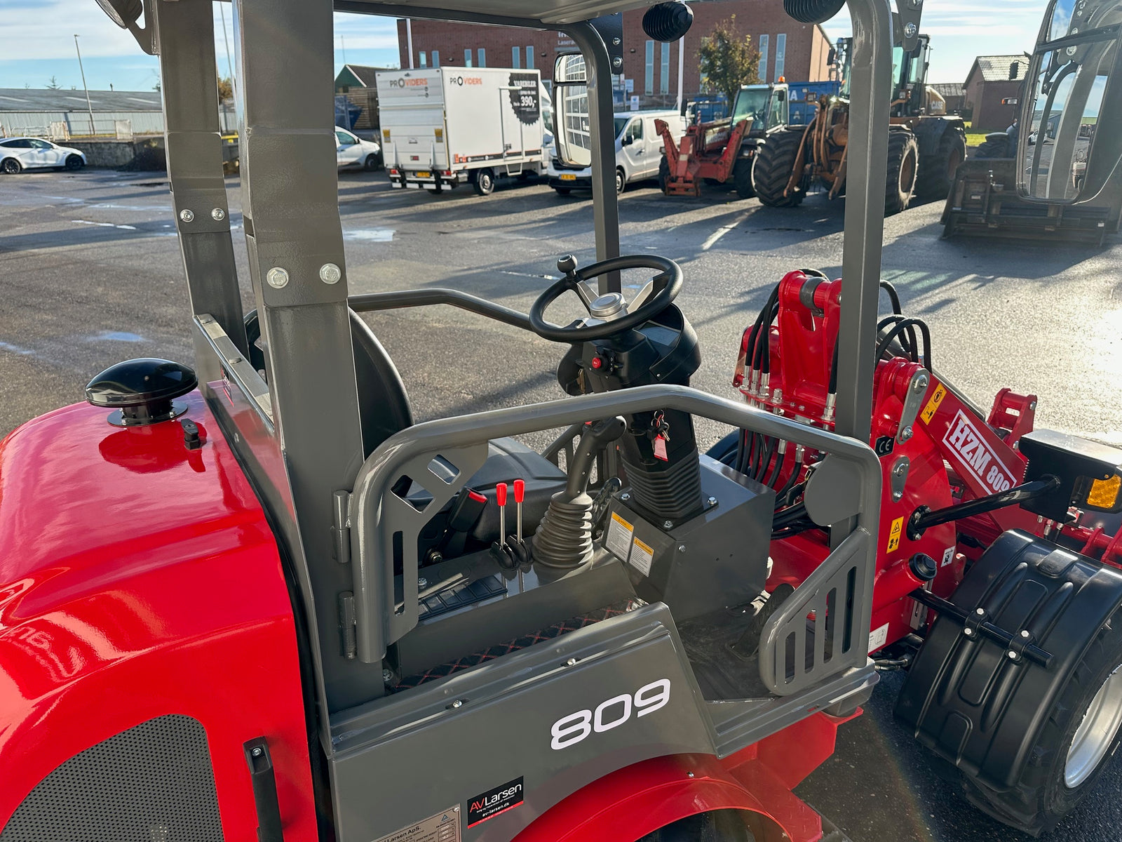 HZM  809 Minilæsser uden kabine