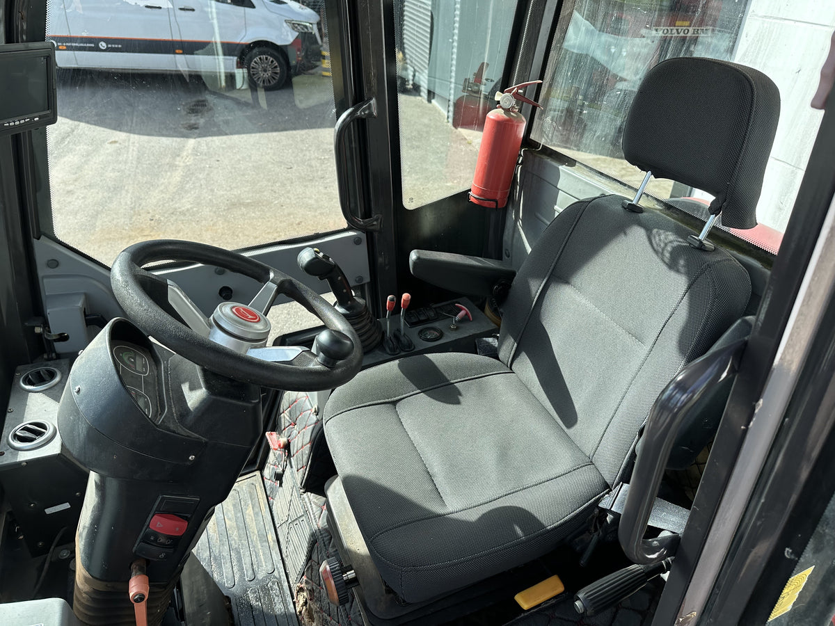 Max Loader 811