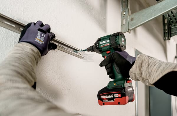 Metabo Akku-slagnøgle SSW 18 LTX 550 BL – Kompakt & Kraftfuld