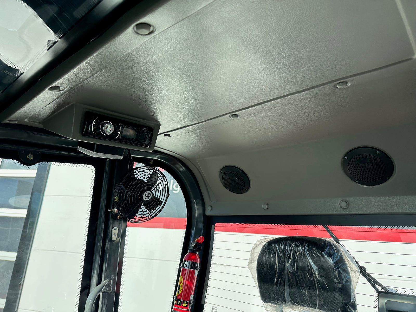 HZM - 810B Minilæsser med kabine