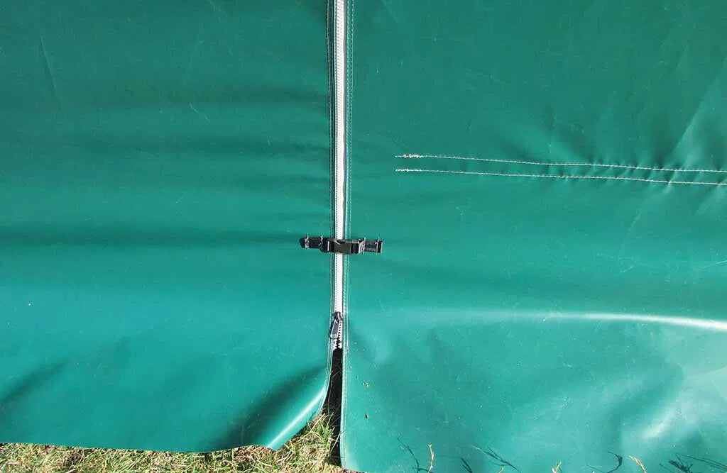 Læskur, 6 x 6 x 3,7 m, med lukket front