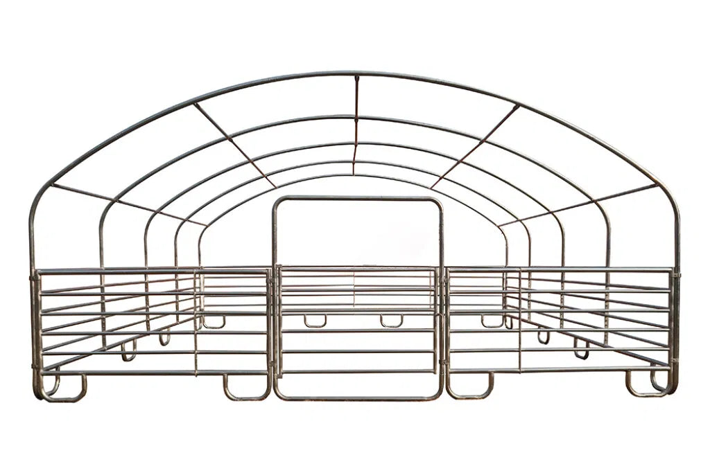 Læskur 8x8x4 m, med lukket front