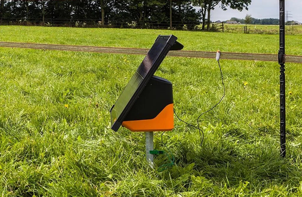 Batterihegn med solcelle, S400
