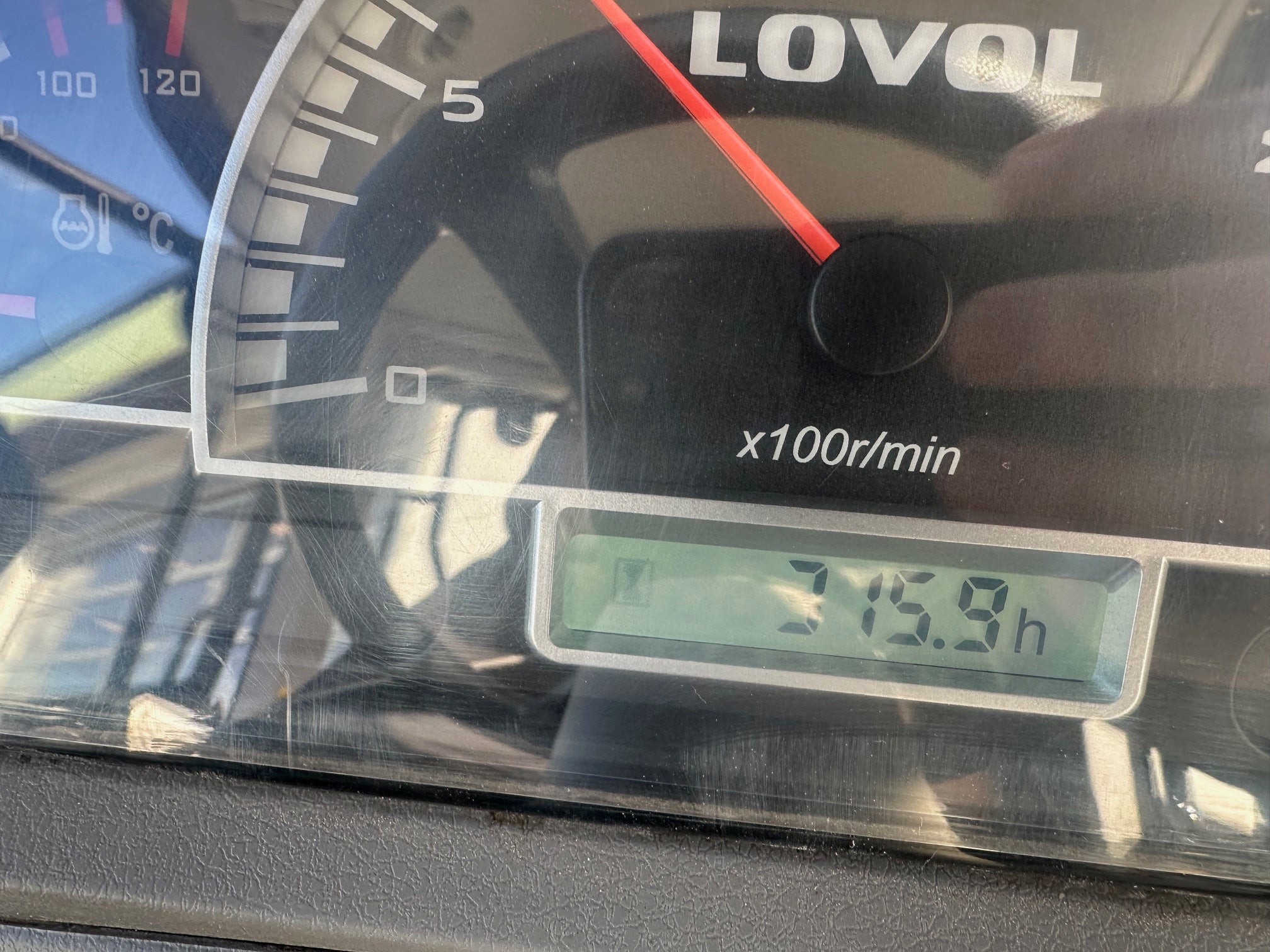 Lovol 504-m 4wd med frontlæsser