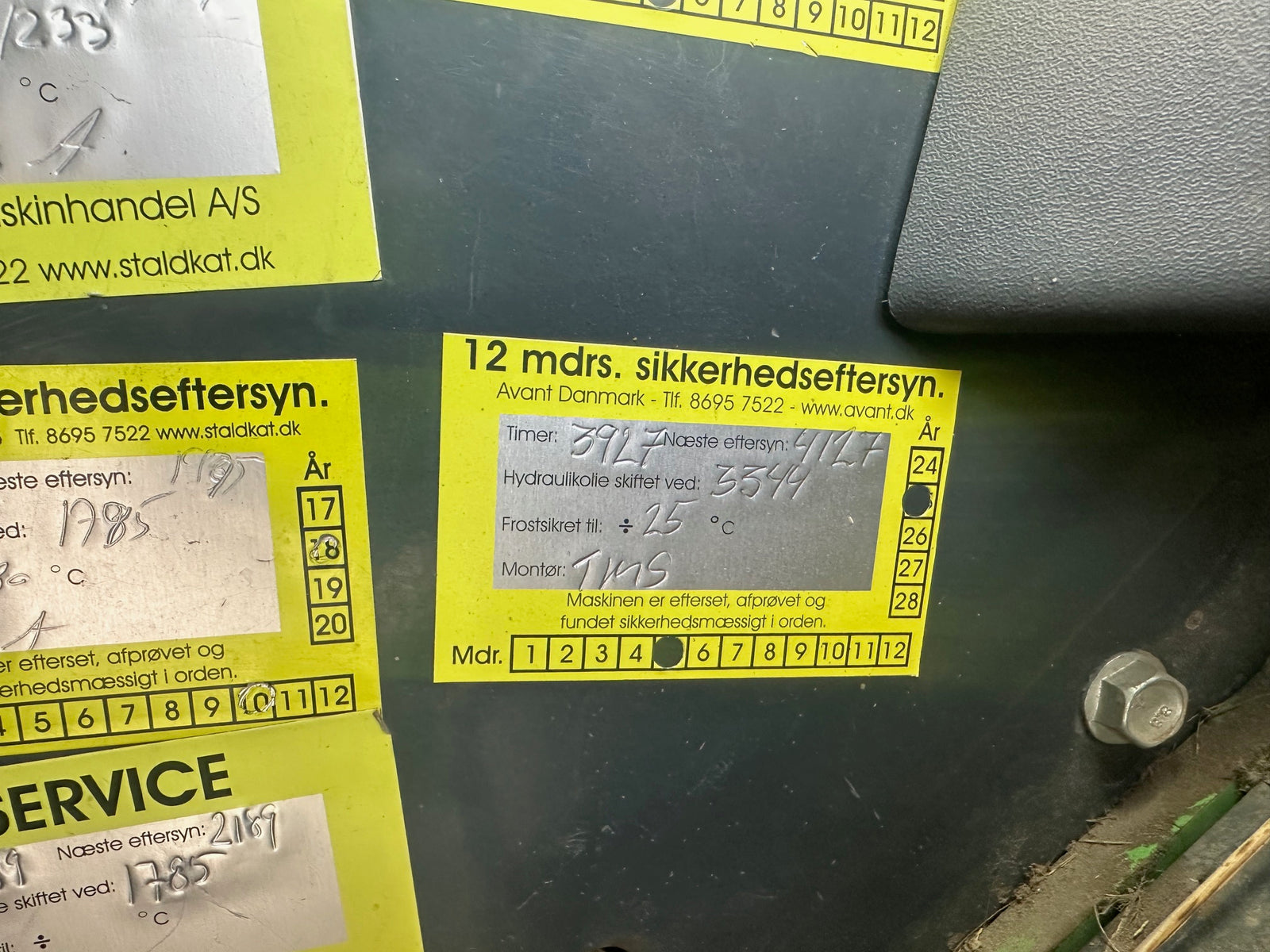 Avant 750 med Kabine og udstyr