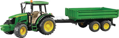 Bruder John Deere 5115M Traktor med Trailer Legetøj
