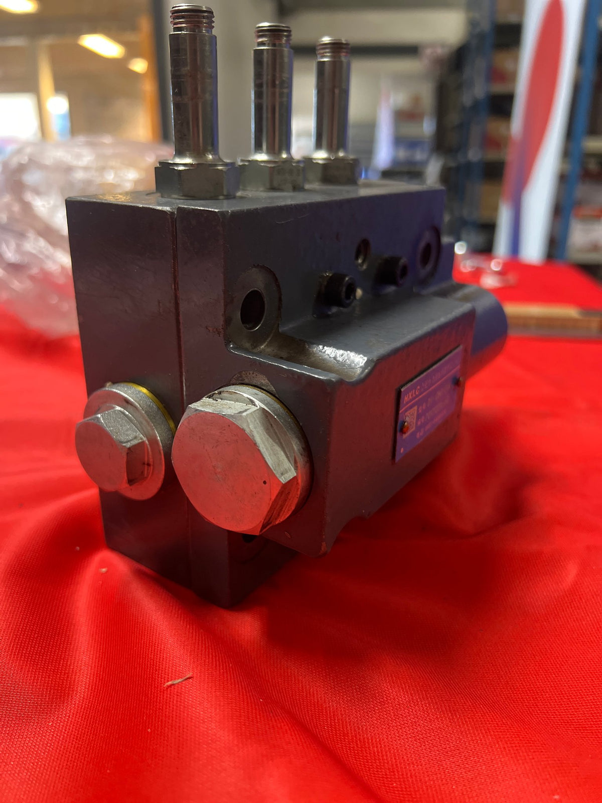 HZM Fordelerblok Gear DY-10H3-24V Hydraulisk Ventilblok (Minilæsser)