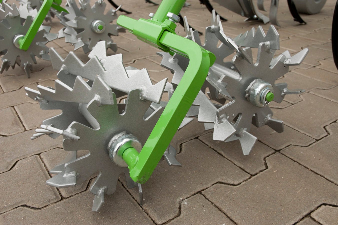 Hyppeplov kraftig udgave med ruller 5 rækket - Bomet fra AV - Larsen - AV - Larsen