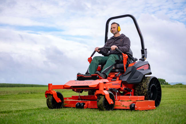 ARIENS ZERO-TURN SUMMIT PRO 352