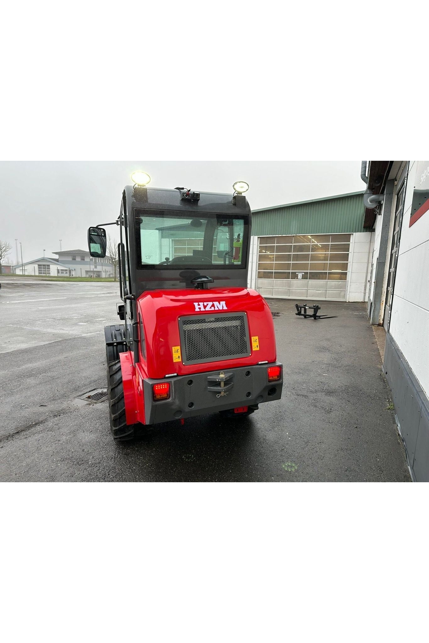 HZM 810 PRO med kabine fra AV - Larsen - AV - Larsen